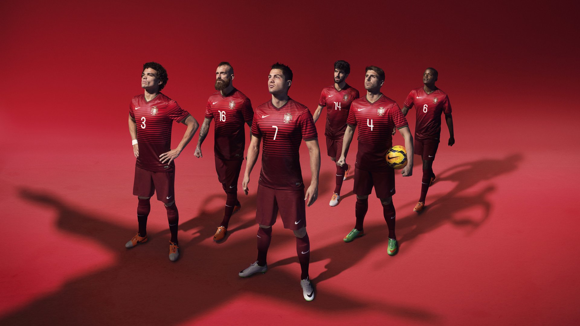 逆转基因，从安菲尔德奇迹到贝林厄姆时刻—足球世界里永不消逝的红色闪电